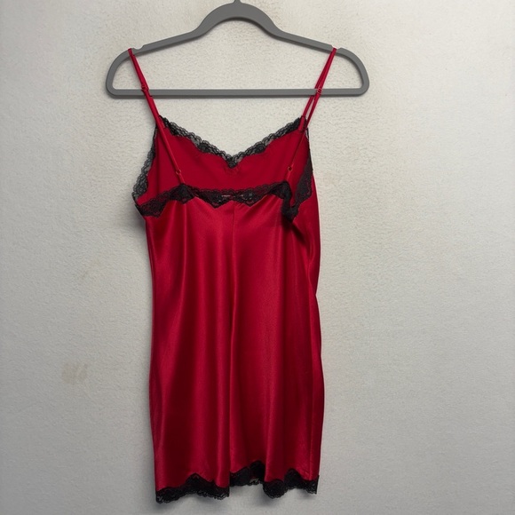 Victoria's Secret Red Lace Slip Nightie Mini Dress Slit M Satin - Picture 2 of 10
